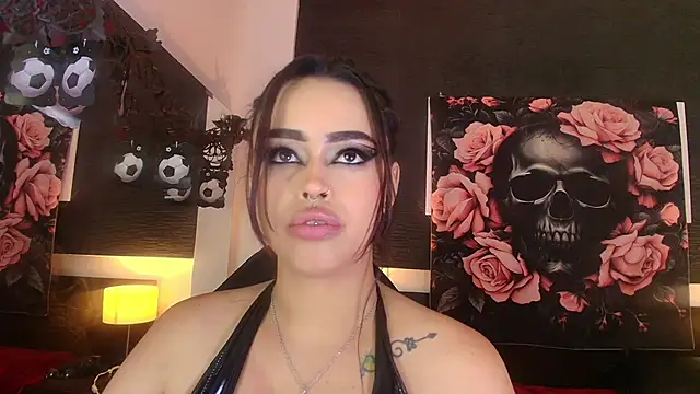 EvaaFoxxy1 live