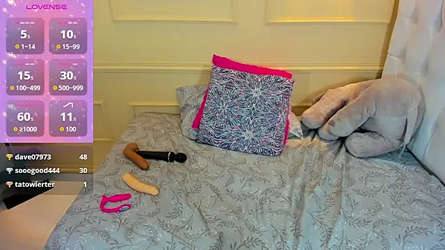ZOEMARTINS1 live
