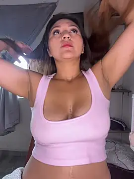 Mia1_Gold live