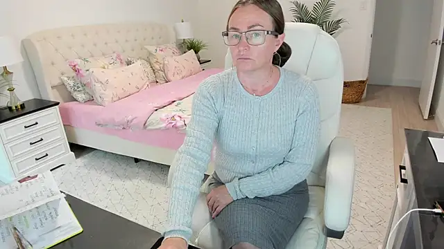 Vika73 live