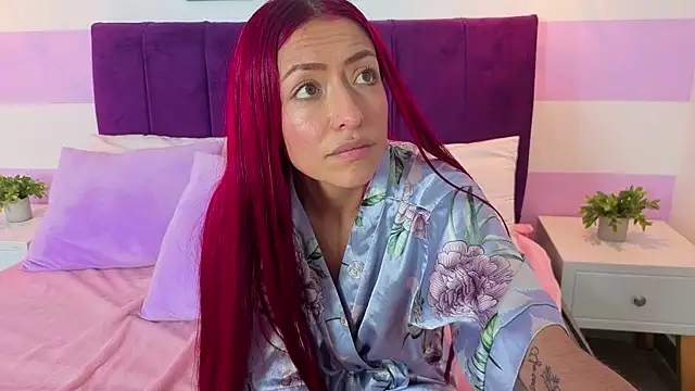 Scarlett__bell live