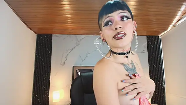 AuroraDiaz live