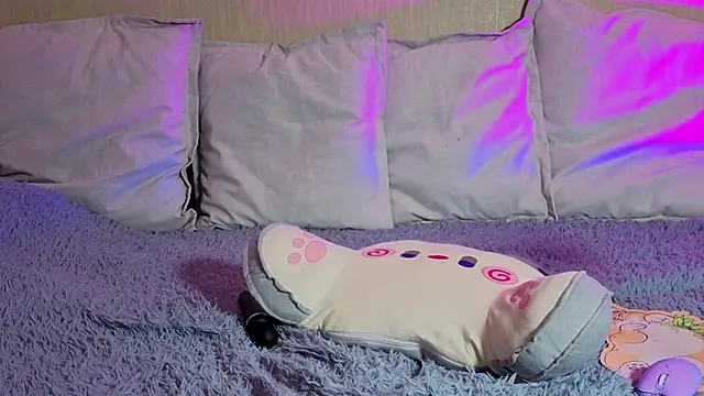LunaNyanmi live