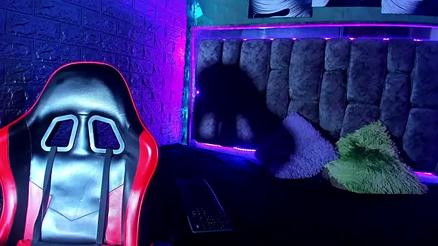 AshelyJenner live
