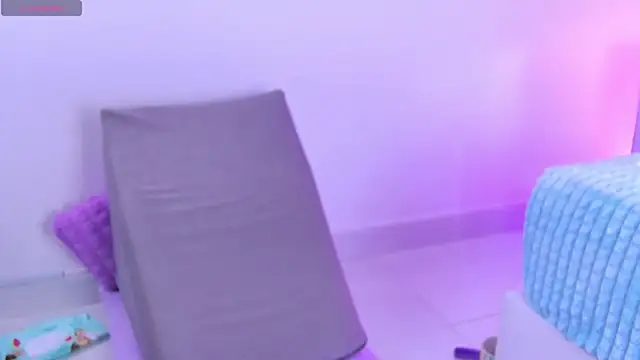 AlliciaKim live