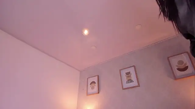 Caroline_dh live