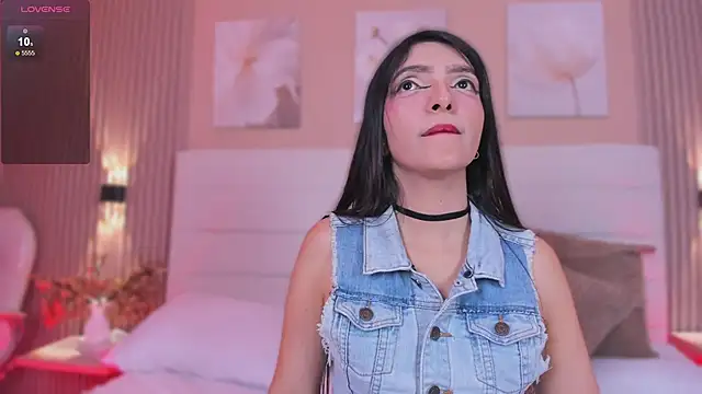 LisaLain live