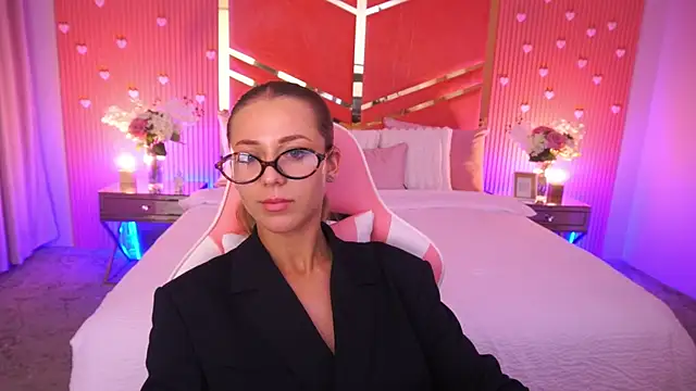 DoveLovee live