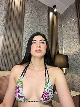 evelyn_hills live