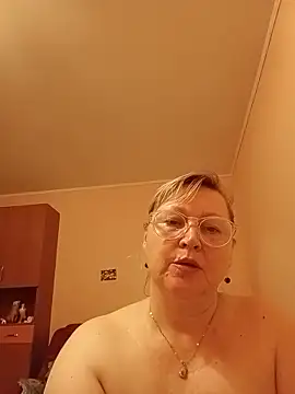 I_amVeronicle live