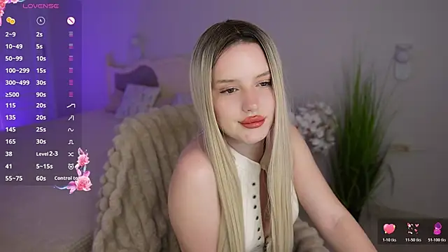 Milana_Moons live