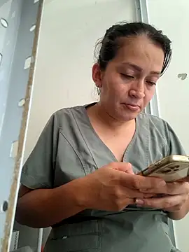 Dr_Edna_naughty live