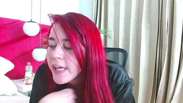Sophie_ponce live