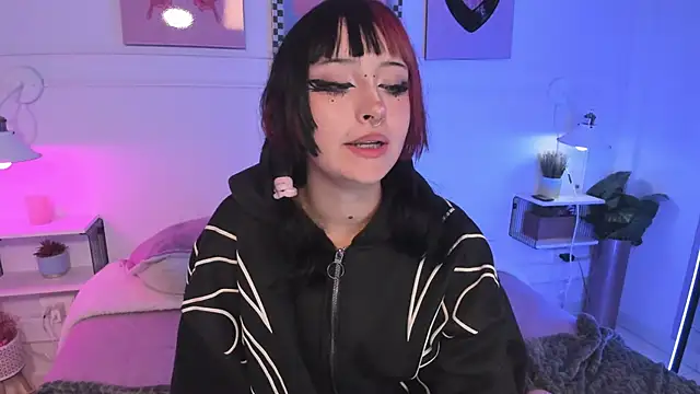 Zoe_Lynch_ live