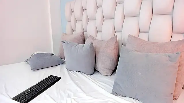 vayra_moon live