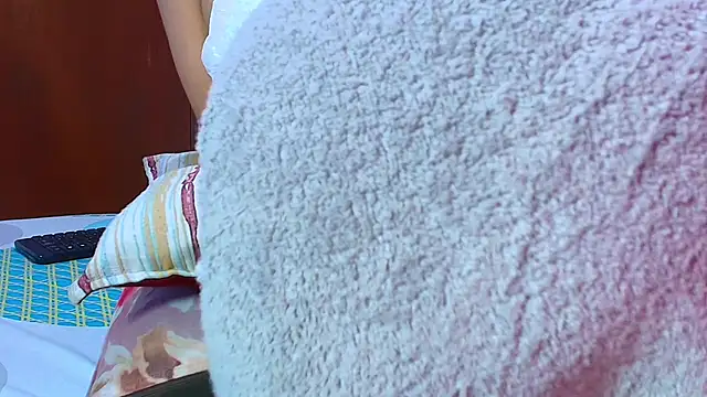 KimberlySuarez live