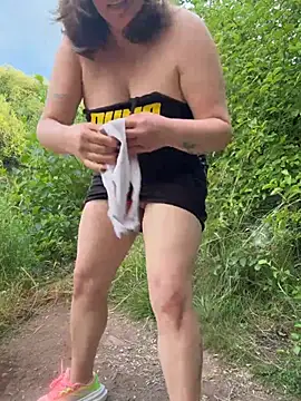 LadySaraNoir live