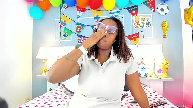 Miss_Khaleesi live