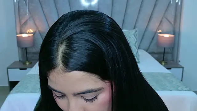 Layla_Breezee live
