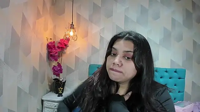 LindaBreeS live