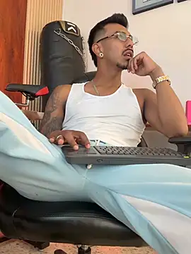 Latinmoster_boss live