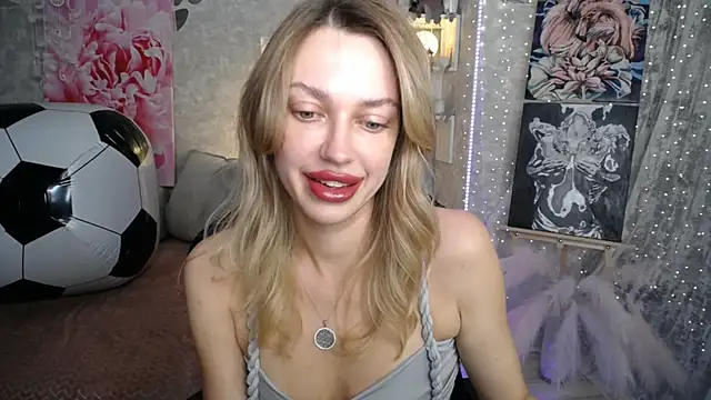 NickyAdamidi live