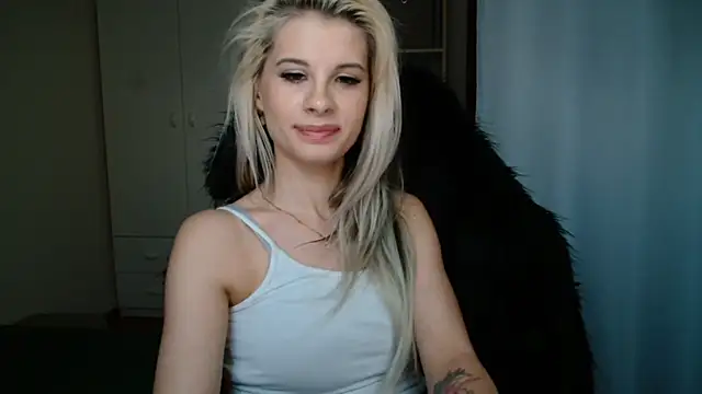 KristineGlow live