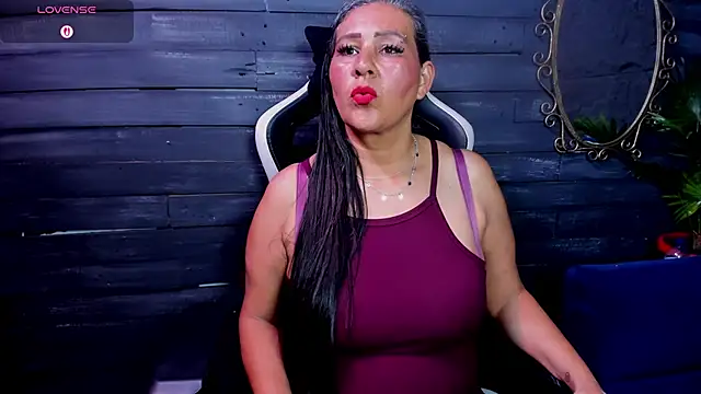 Victoria_kyler live