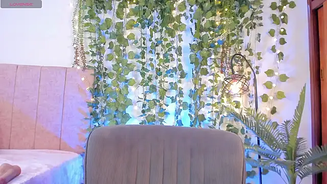 leilapom live