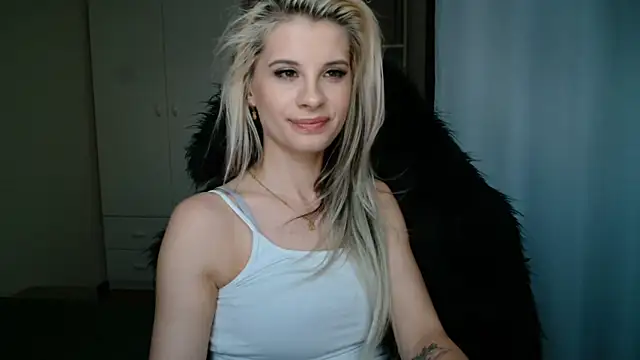 KristineGlow live