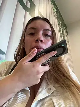 valery_mora live