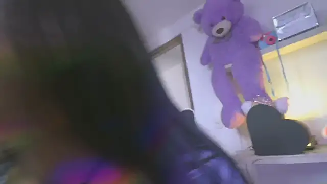 Layla_Nicols live