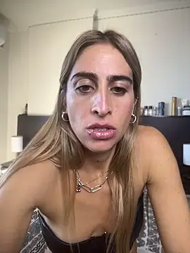 NicoleWilder live