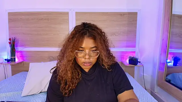 Your_big_ebony_goddness live