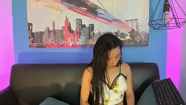 Luna_roose1 live