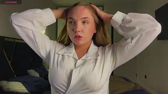 RebeccaEglitis live