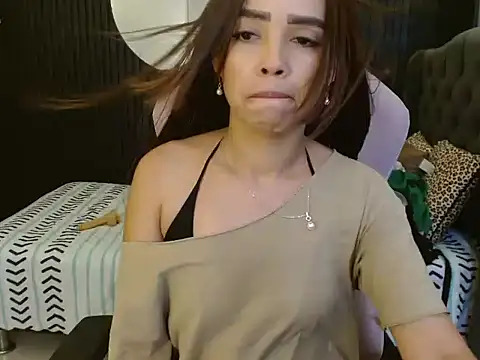 naomis_36 live