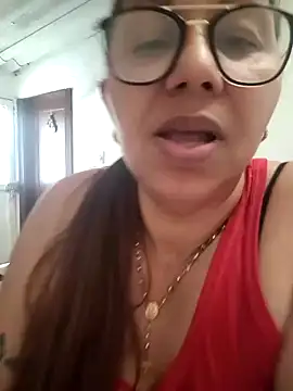 Ladymilf12 live