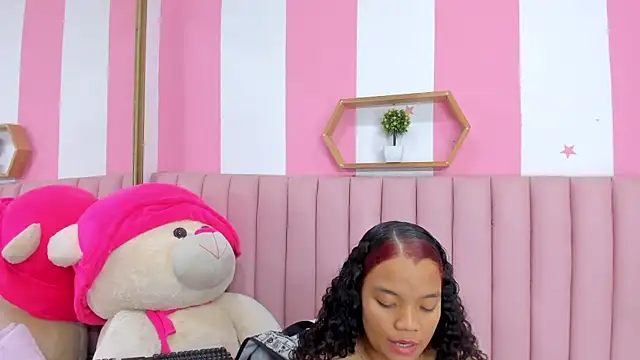 ISABELLA_020 live