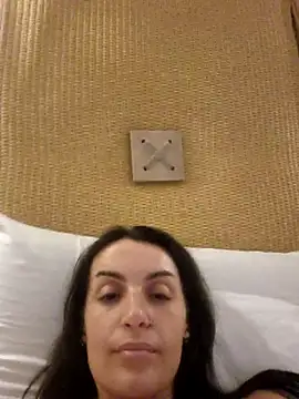 EdithQuillian live