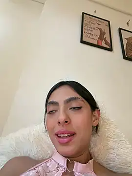 ZaraLuuv live