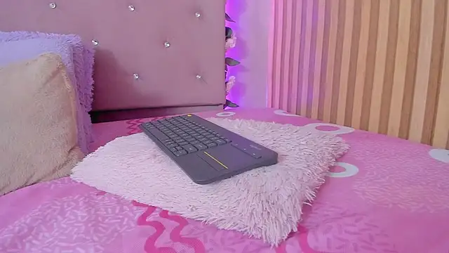 lovely__kiss__ live