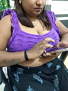 Lovely_silk live