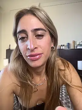 NicoleWilder live
