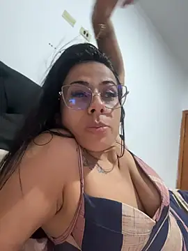 Agatha_lindinha live