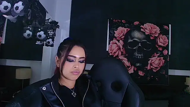 EvaaFoxxy1 live