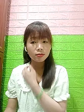 AmyLinee01 live