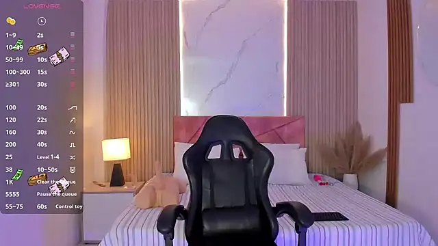 clairemillerx live