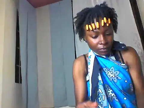 freakyqueenB live