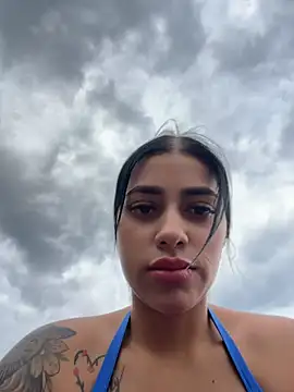 AlannaEvons live